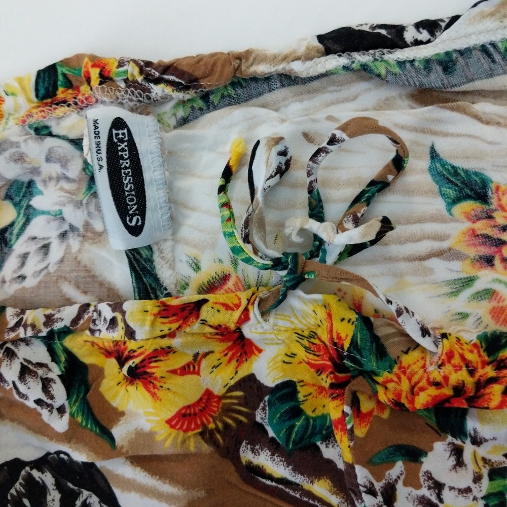Expressions Hawaiian Print Drawstring Beach Shorts - Picture 7 of 7